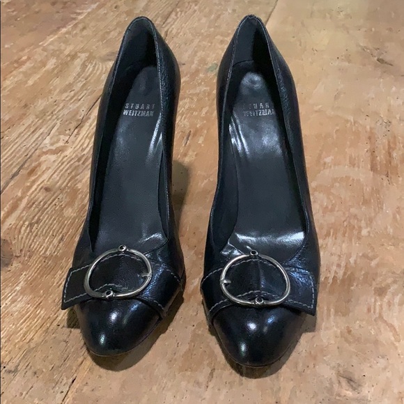 Classic Stuart Weizman heels w/ gem accent (8.5) - Picture 1 of 8